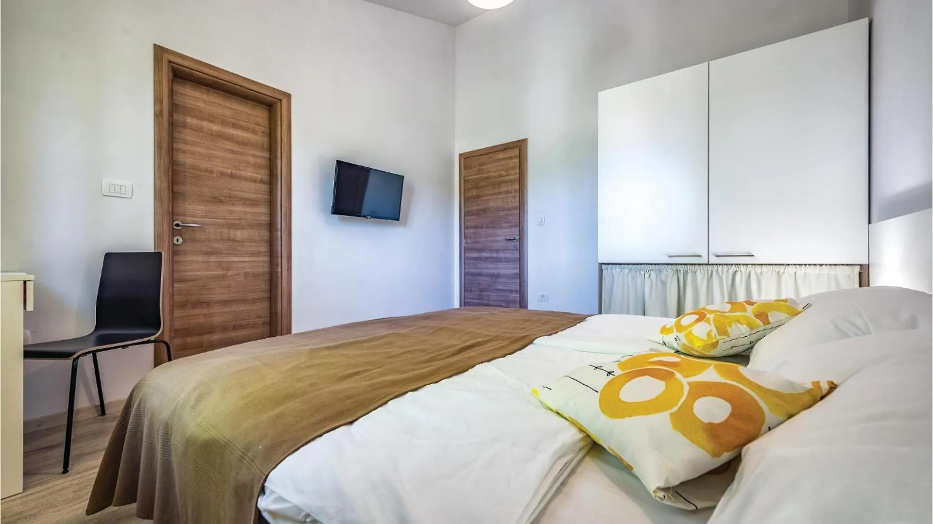 Beautiful Home In Kunj With Wifi 0*,  Horvátország
